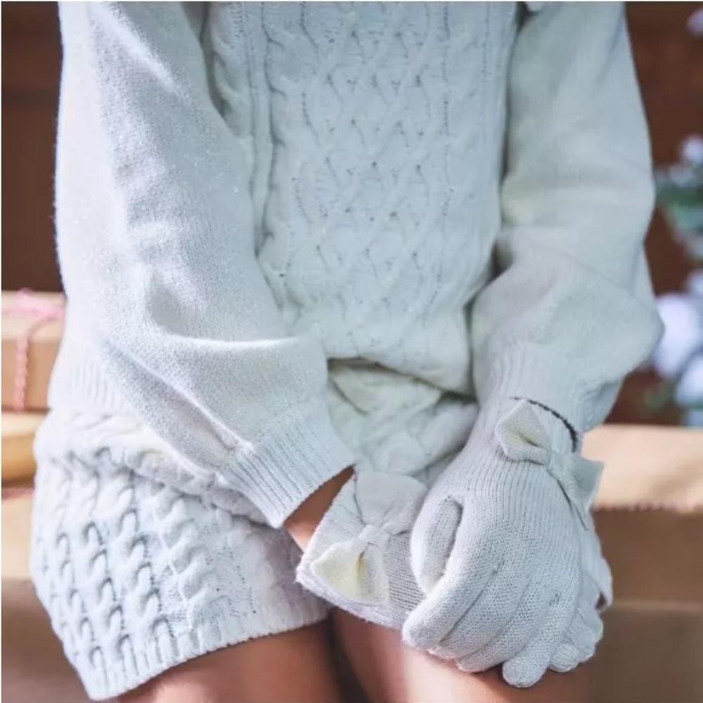 Janie And Jack Cable Knit Scallop Collar Sweater - Picture 7 of 16